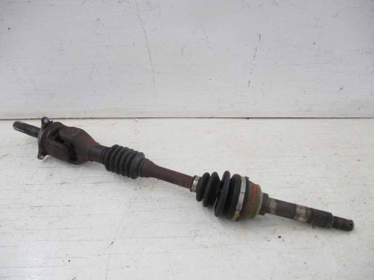 94 99 Kawasaki KAF 620A Mule 2510 Front Axle 59266-1100 1994
